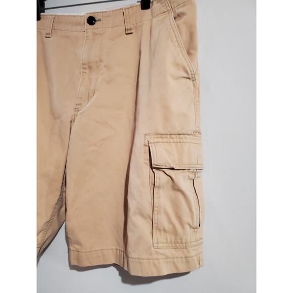 Eddie Bauer Legendwash 10" Cargo Shorts Mens Size 40 Khaki Tan 100% Cotton - Picture 3 of 11
